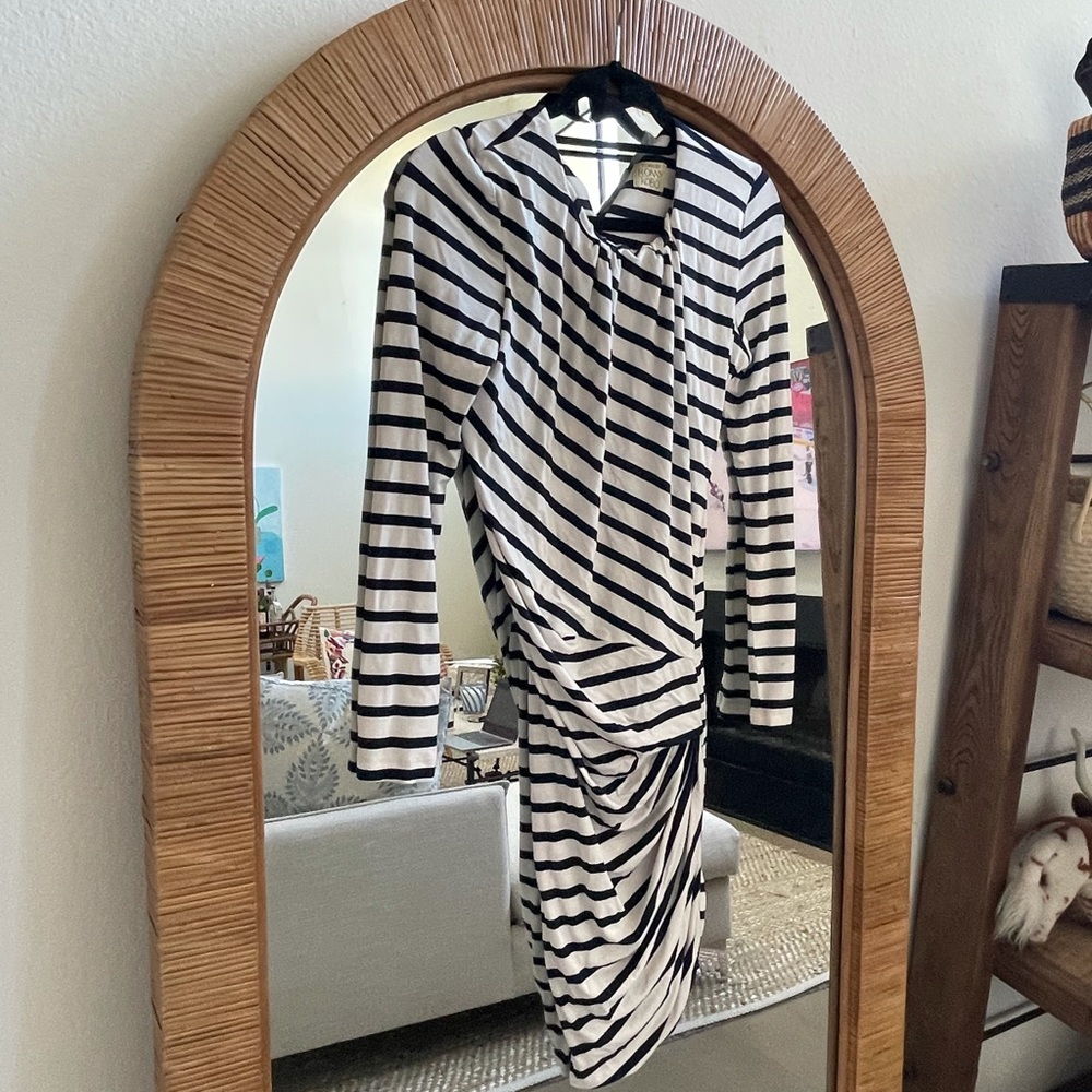 Torn by Ronny Kobo size medium in navy & white.